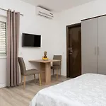 Bilin San Appartement *