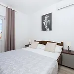 Appartement Bilin San