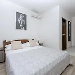 Bilin San * Baška Voda
