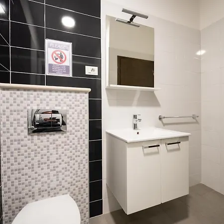 Bilin San Apartment