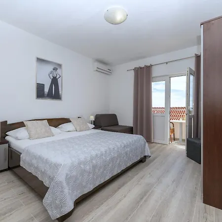Апартаменти Bilin San