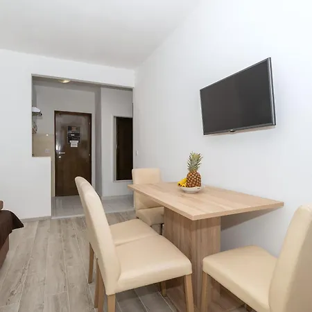 Apartment Bilin San Baska Voda