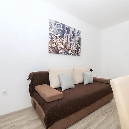 Apartment Bilin San Baska Voda