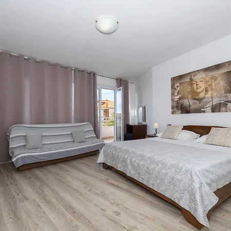 Bilin San Apartment Baska Voda