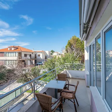 Bilin San Apartment Baska Voda