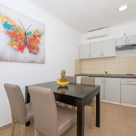 Bilin San Appartement *